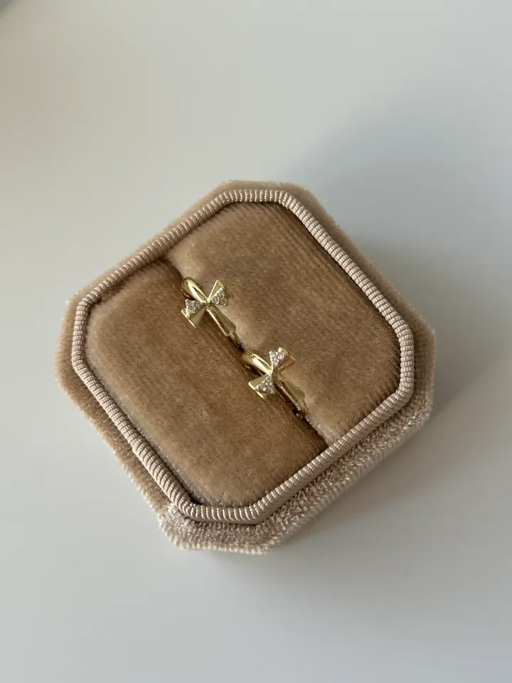 Zirkon Kurdela Küpe