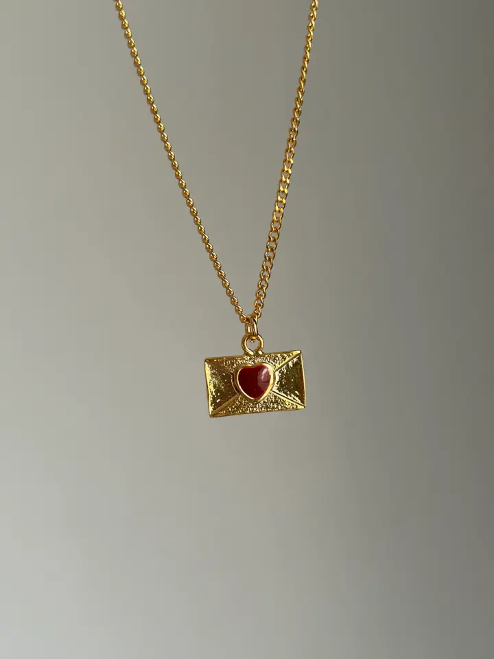 Kırmızı Kalp Mektup Charm Kolye