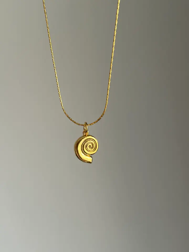 Bombeli Salyangoz Charm Kolye