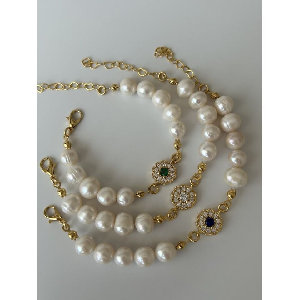 Zirkon Çiçek Charm İnci Bileklik