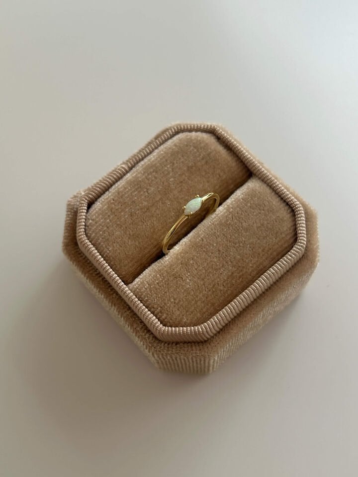 925 Ayar Gümüş Opal Doğaltaş Serçe Parmak Yüzük